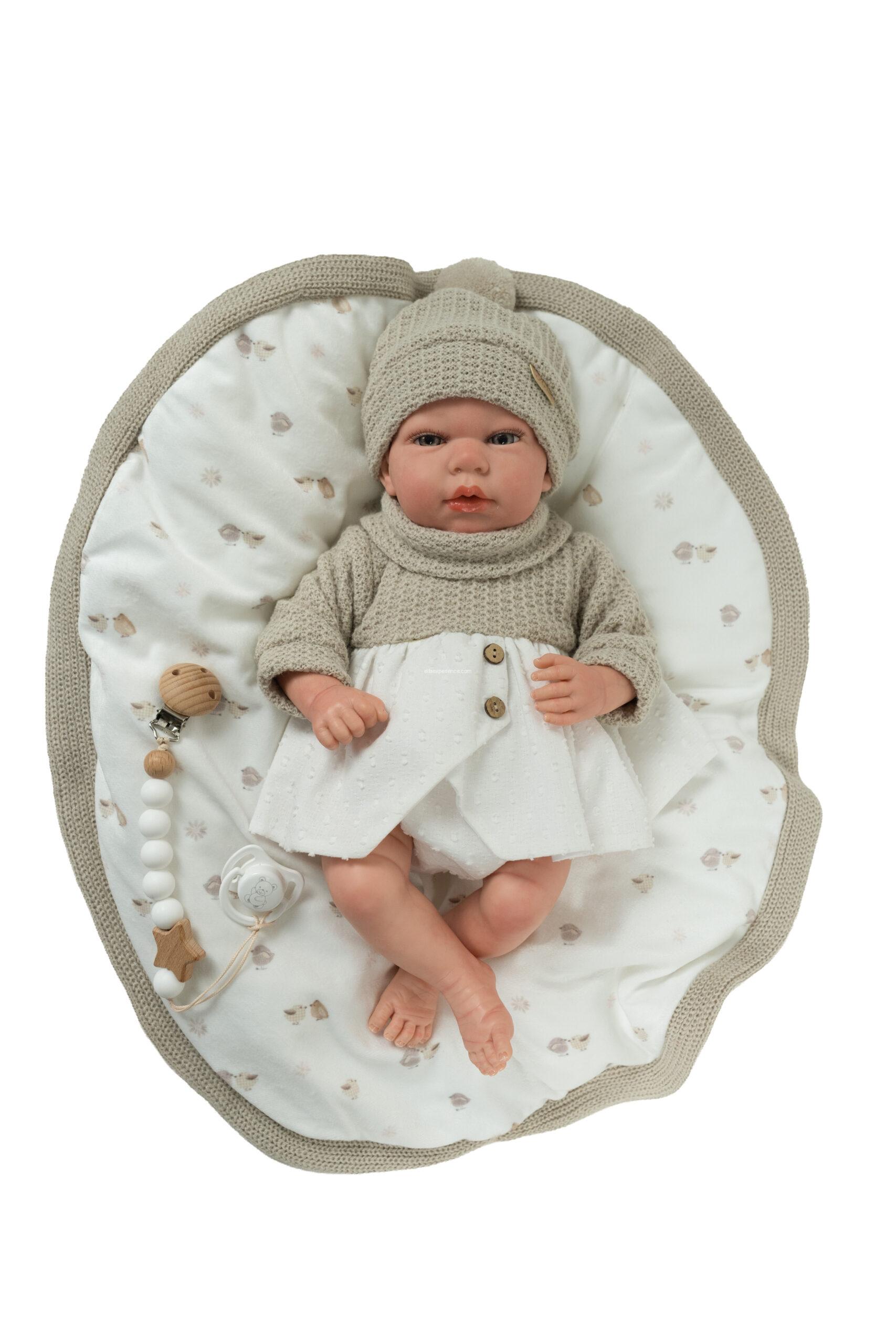 98216 REBORN ARIAS 40 CM NOA BEIGE C/MANTA DE INVIERNO - Imagen 4