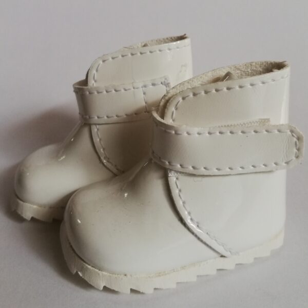 701010103 botas solapa blanco charol con suela blanco 6cm