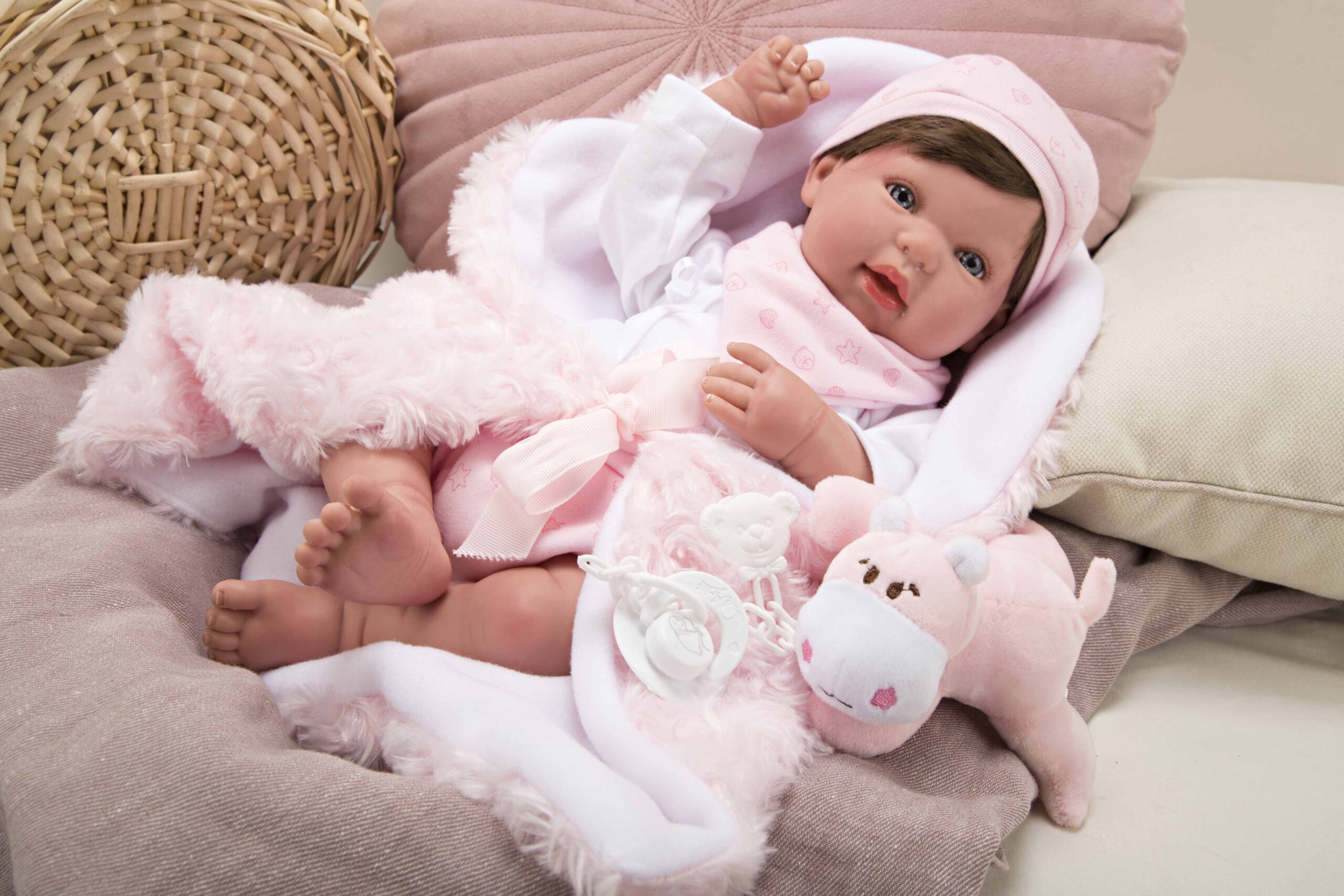 Comprar Bebé Reborn Raquel 40cm com manta e peluche de Arias