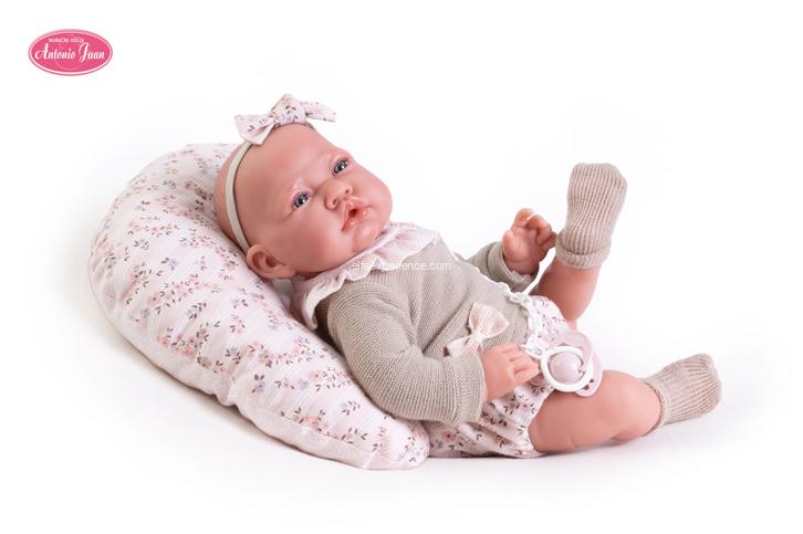 33116 Recién Nacido con cojín de lactancia