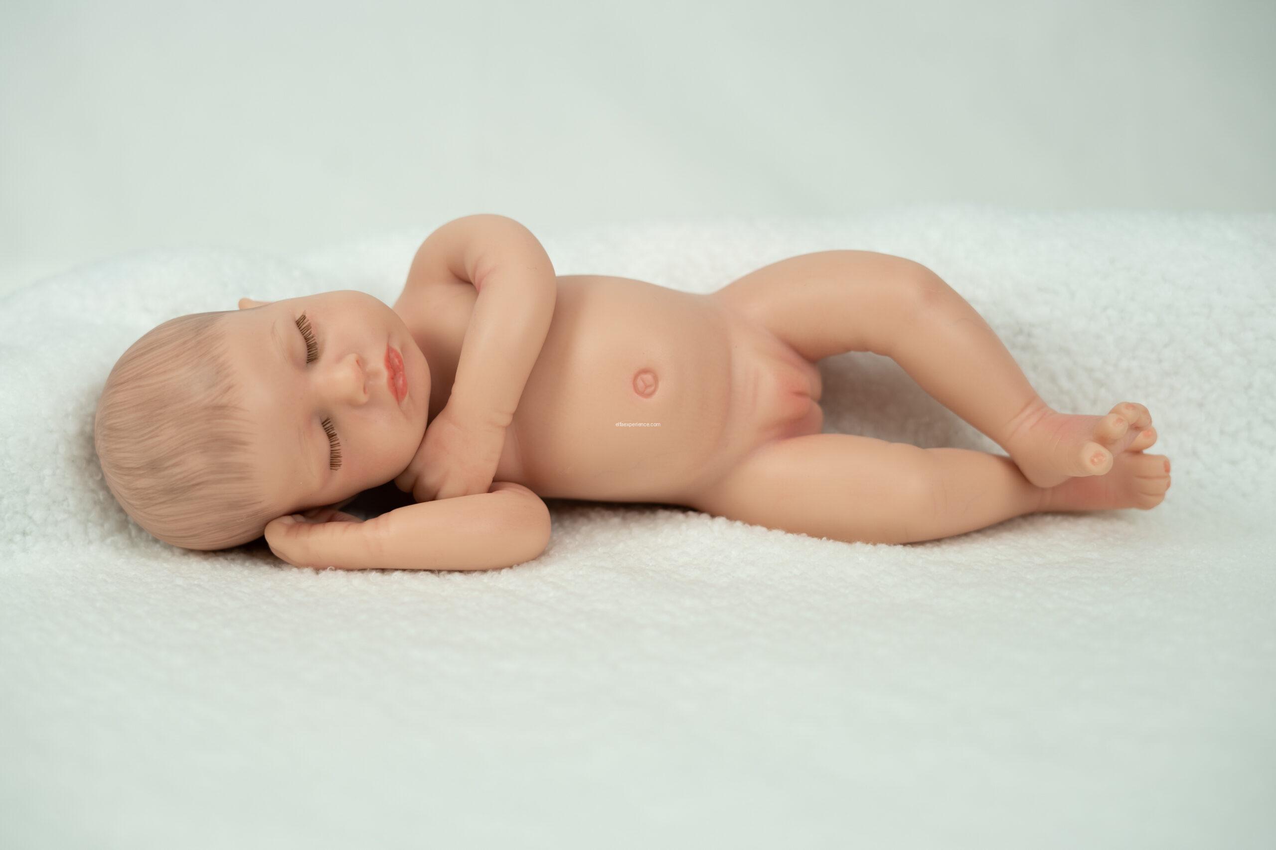 98202 REAL REBORN ARIAS AROA 35 CM C/COJIN (Cuerpo Silicona, sexo niña) - Imagen 2