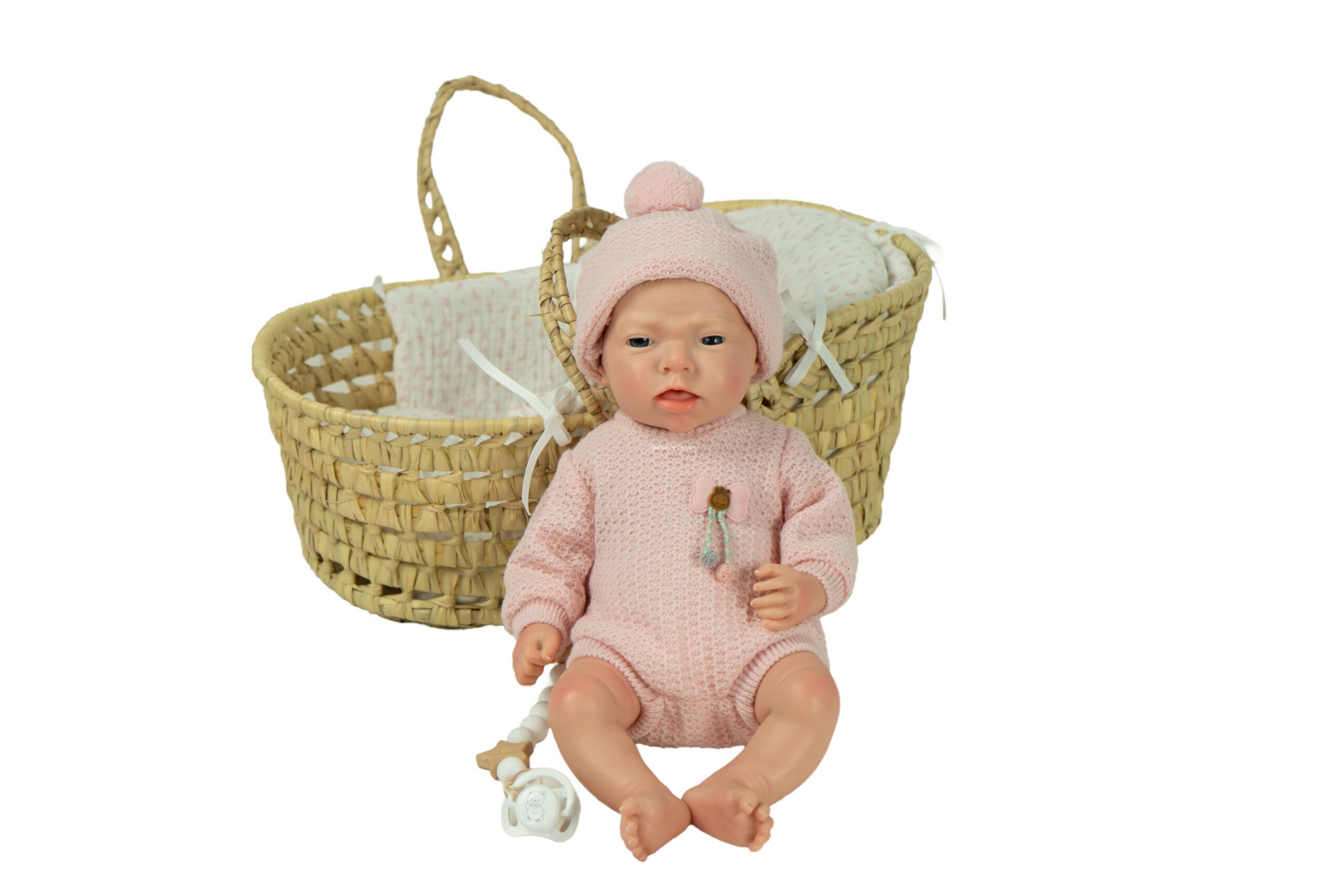 98230 REAL REBORN ARIAS ARLET 40 CM C/ CAPAZO MIMBRE // Spanish Design (Cuerpo Silicona, sexo niña) En Bolsa Tul - Imagen 8